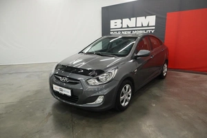 Седан Hyundai Solaris 2012 года, 1085000 рублей, Курск