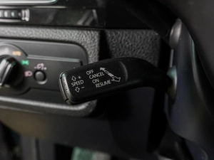 Внедорожник Volkswagen Touareg 2012 года, 2549000 рублей, Воронеж