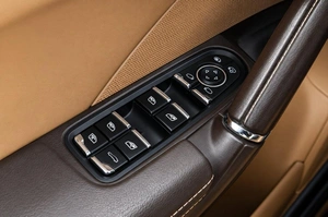 Внедорожник Porsche Cayenne Turbo 2016 года, 3899000 рублей, Челябинск