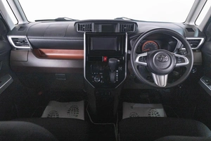 Минивэн Toyota Roomy 2019 года, 1249000 рублей, Томск