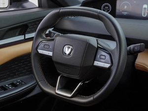 Лифтбек Changan UNI-V 2022 года, 2491000 рублей, Волгоград