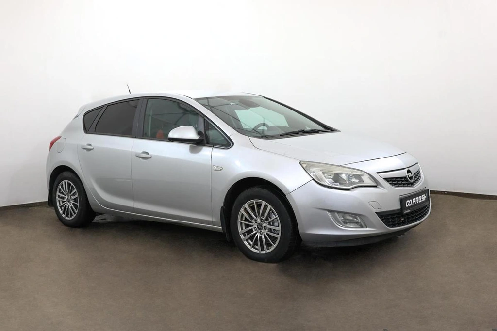 Хетчбэк Opel Astra 2010 года, 657000 рублей, Орёл