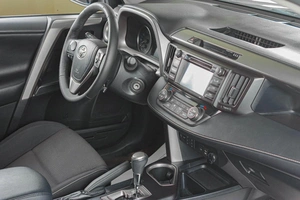 Внедорожник Toyota RAV4 2016 года, 2299000 рублей, Тюмень