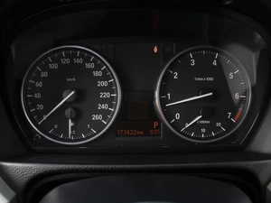 Седан BMW 3 серия 2010 года, 1170000 рублей, Омск