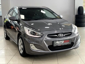 Седан Hyundai Solaris 2013 года, 897000 рублей, Солонцы
