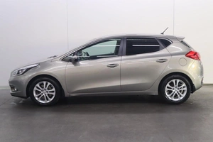Хэтчбек Kia Ceed 2014 года, 1200000 рублей, Брянск