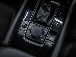 Хетчбэк Mazda 3 2019 года, 1699000 рублей, Красноярск