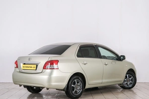 Седан Toyota Belta 2005 года, 549000 рублей, Красноярск