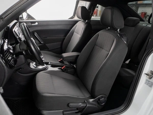 Хетчбэк Volkswagen Beetle 2014 года, 1599000 рублей, Тюмень