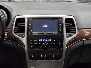 Внедорожник Jeep Grand Cherokee 2011 года, 1499000 рублей, Красноярск