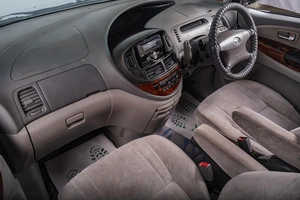 Минивэн Toyota Estima 2001 года, 989000 рублей, Томск