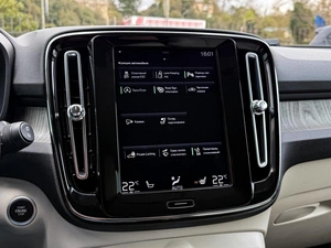 Внедорожник Volvo XC40 2020 года, 2999000 рублей, Большой Сочи