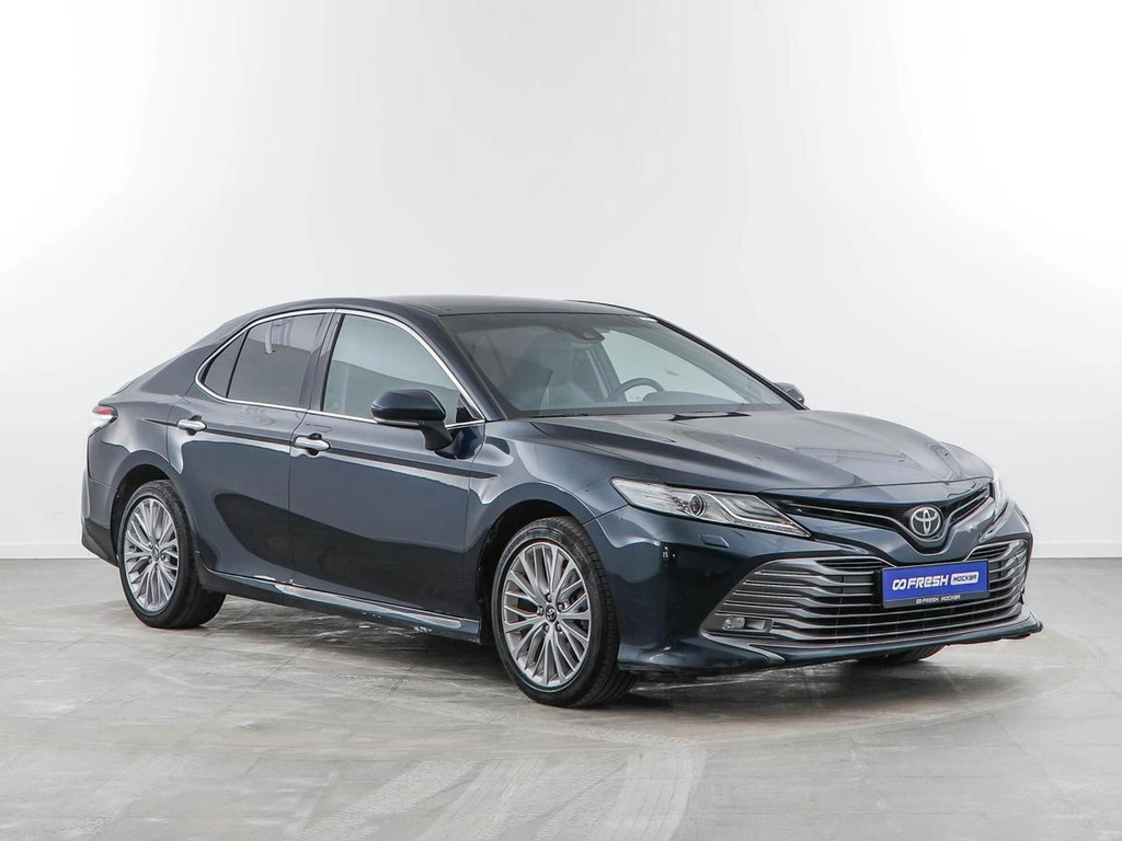 Седан Toyota Camry 2018 года, 2734444 рублей, Москва