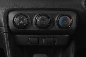 Хетчбэк Toyota Yaris 2020 года, 1149000 рублей, Кемерово