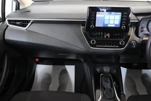 Универсал Toyota Corolla 2021 года, 2159000 рублей, Омск