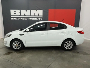 Седан Kia Rio 2012 года, 1010000 рублей, Курск