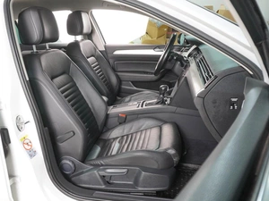 Седан Volkswagen Passat 2018 года, 2300000 рублей, Воронеж