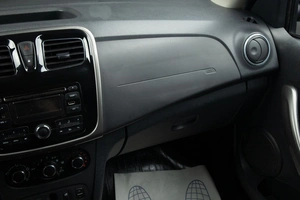 Седан Renault Logan 2016 года, 799000 рублей, Оренбург