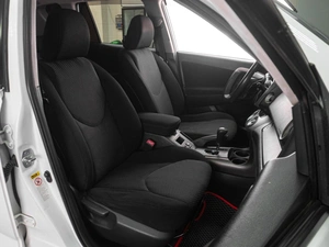 Внедорожник Toyota RAV4 2011 года, 1249000 рублей, Тюмень