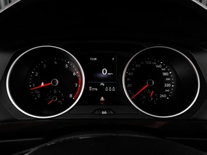 Внедорожник Volkswagen Tiguan 2020 года, 2339000 рублей, Тюмень