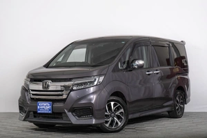 Минивэн Honda Stepwgn Spada 2019 года, 2599000 рублей, Томск
