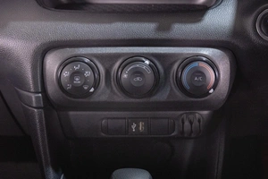 Хетчбэк Toyota Yaris 2021 года, 1319000 рублей, Томск