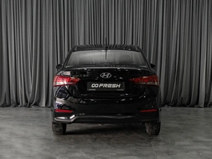 Седан Hyundai Solaris 2017 года, 1399000 рублей, Тюмень