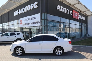 Седан Volkswagen Jetta 2013 года, 1320000 рублей, Мирное