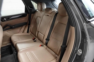 Внедорожник Porsche Cayenne 2021 года, 9299000 рублей, Ульяновск