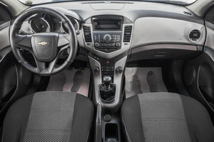 Хетчбэк Chevrolet Cruze 2012 года, 679000 рублей, Барнаул