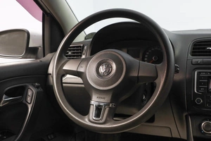 Седан Volkswagen Polo 2014 года, 1079000 рублей, Новосибирск