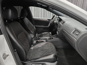 Седан Volkswagen Jetta 2014 года, 730000 рублей, Красноярск