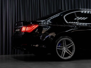 Седан BMW 7 серия 2012 года, 1999000 рублей, Тюмень
