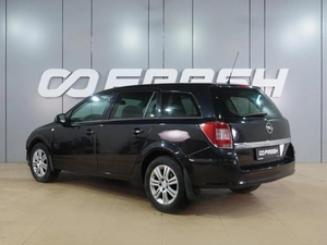 Универсал Opel Astra 2012 года, 669000 рублей, Воронеж