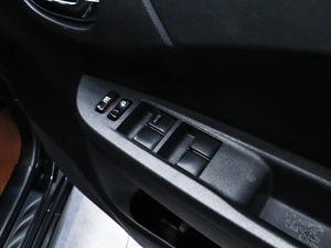 Хетчбэк Toyota Ractis 2016 года, 1029000 рублей, Красноярск