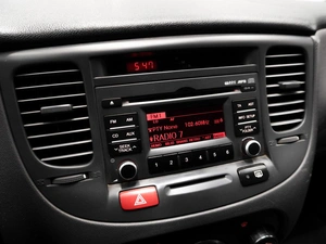 Хетчбэк Kia Rio 2010 года, 599000 рублей, Саратов