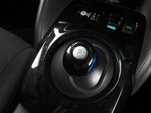 Хетчбэк Nissan Leaf 2018 года, 1689000 рублей, Минеральные Воды