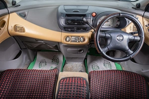 Минивэн Nissan Tino 2001 года, 289000 рублей, Томск