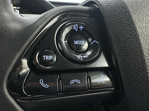 Лифтбек Toyota Prius 2019 года, 2200000 рублей, Красноярск