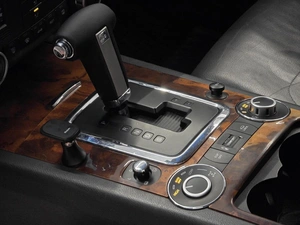 Внедорожник Volkswagen Touareg 2007 года, 1180000 рублей, Красноярск