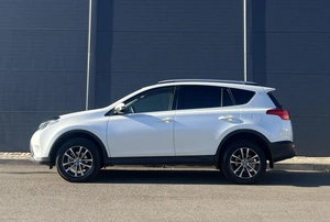 Внедорожник Toyota RAV4 2014 года, 1945000 рублей, Солонцы