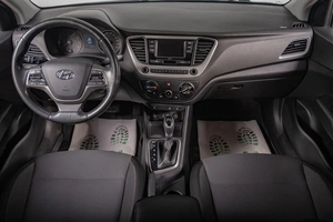 Седан Hyundai Solaris 2017 года, 1319000 рублей, Томск