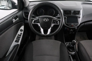 Хетчбэк Hyundai Solaris 2011 года, 719000 рублей, Красноярск