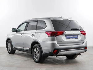 Внедорожник Mitsubishi Outlander 2018 года, 1718444 рублей, Москва