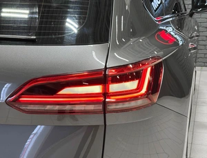 Внедорожник Volkswagen Touareg 2019 года, 4000000 рублей, Красноярск