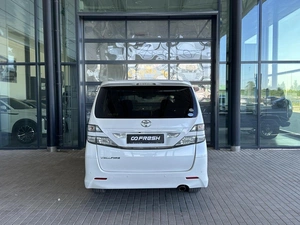Минивэн Toyota Vellfire 2010 года, 2190000 рублей, Уфа