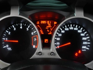 Внедорожник Nissan Juke 2011 года, 899000 рублей, Воронеж