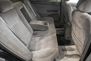 Седан Toyota Camry 2002 года, 899000 рублей, Барнаул