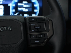 Внедорожник Toyota Land Cruiser Prado 2025 года, 10827077 рублей, Москва
