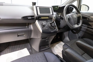 Минивэн Toyota Wish 2010 года, 1179000 рублей, Новосибирск